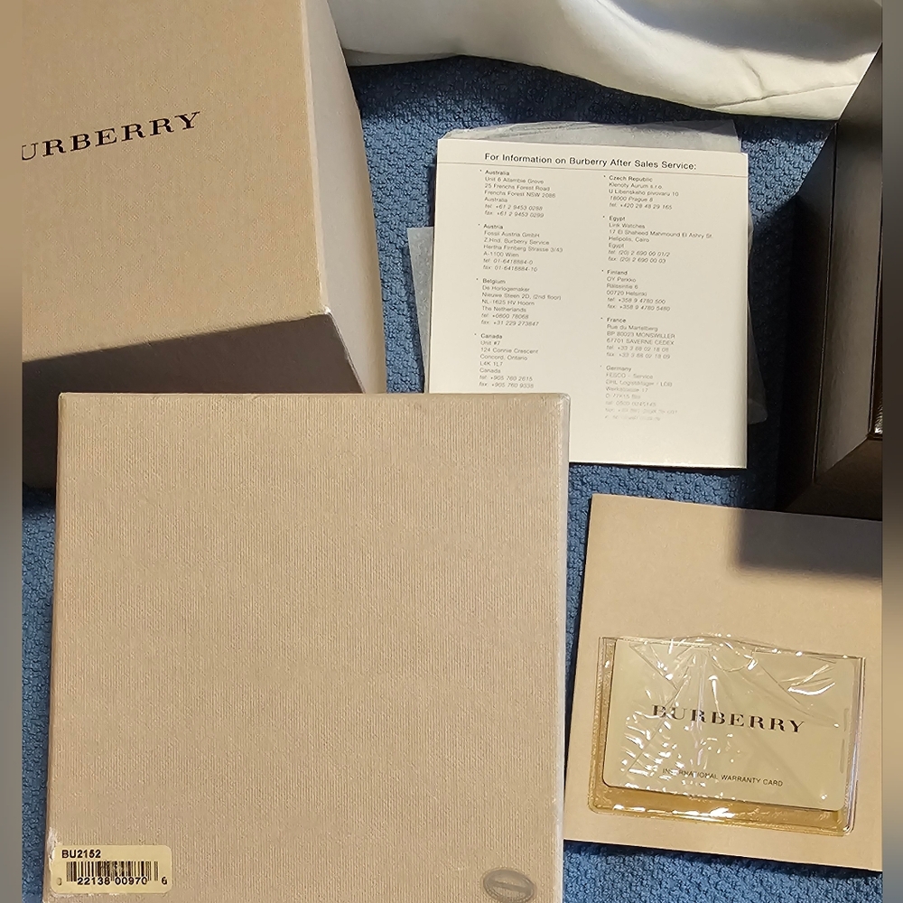 Burberry BU2152 Women’s Heritage Watch, Rectangular Face, Nova Check Strap & Box - Picture 15 of 15